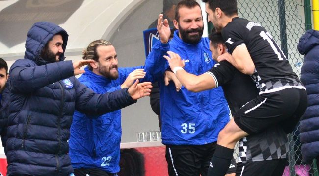 Yunusemre gol oldu yağdı: 10-1