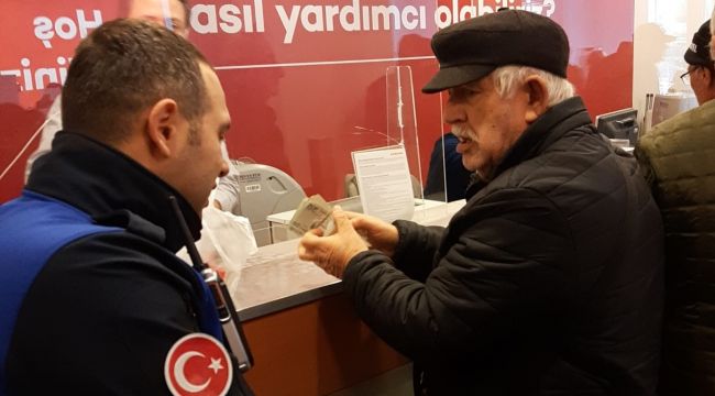 Kaybettiği emekli maaşına birkaç saatte kavuştu