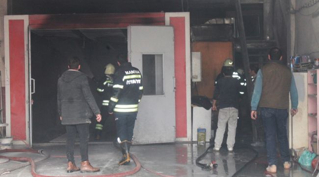 Oto boya atölyesinde yangın korkuttu