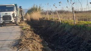 İstasyonaltı mahallesinde dere temizliği yapıldı