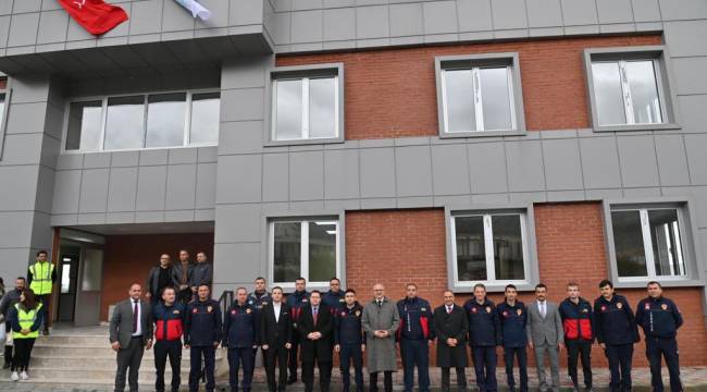 Başkan Ergün, Kırkağaç’ta Yeni İtfaiye Amirliğini Ziyaret Etti