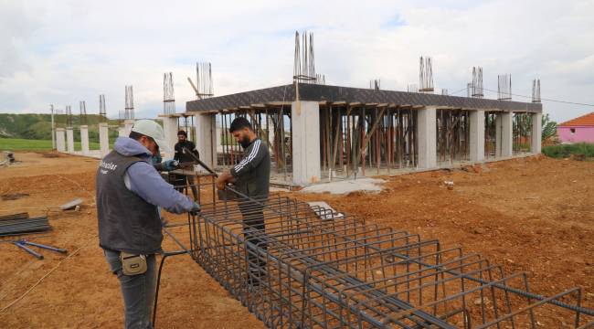 Çepnidere Çok Amaçlı Salon ve Halı Saha Projesi Hızla Tamamlanıyor