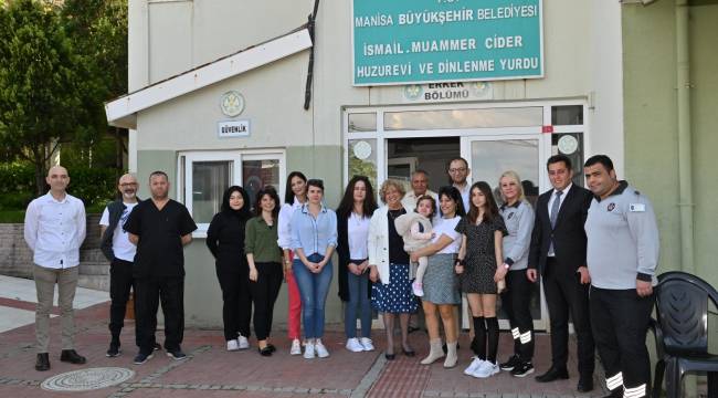   Huzurevi Sakinlerine Bayram Ziyareti