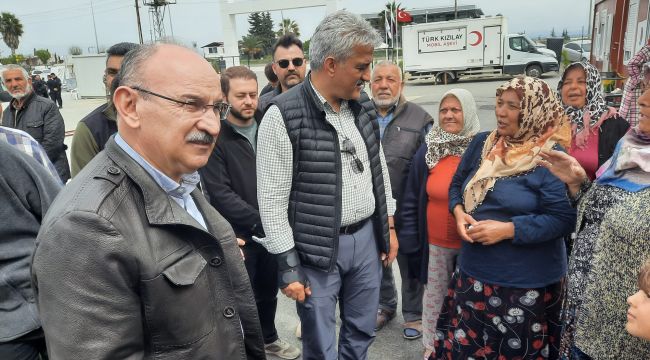 Manisa Valisi Yaşar Karadeniz, Deprem bölgesinde Çalışmalarına Başladı