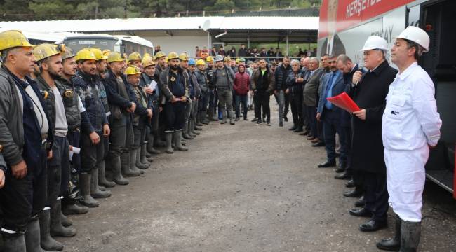 MHP’Lİ AKÇAY: Madencilerimizle gurur duyuyoruz