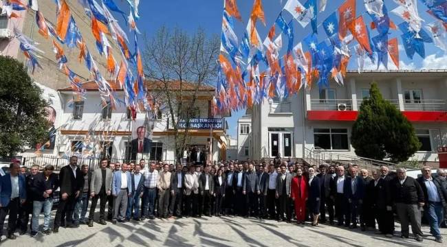 Turgutlu Ak Parti’de Bayramlaşma