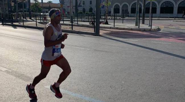 AHMET BAYRAM MARATON İZMİR’DE KÜRSÜYE ÇIKTI