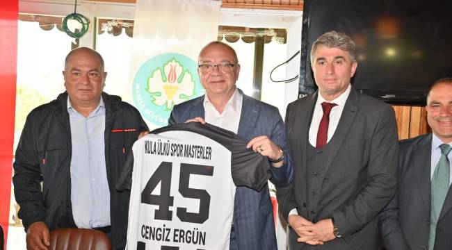 Başkan Ergün ve MHP Heyeti STK Temsilcileri ve Muhtarlarla Bir Araya Geldi