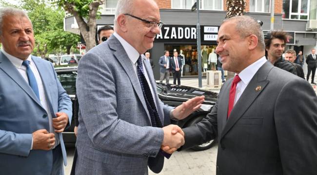 Başkan Ergün ve MHP Heyetine Akhisar’da Coşkulu Karşılama
