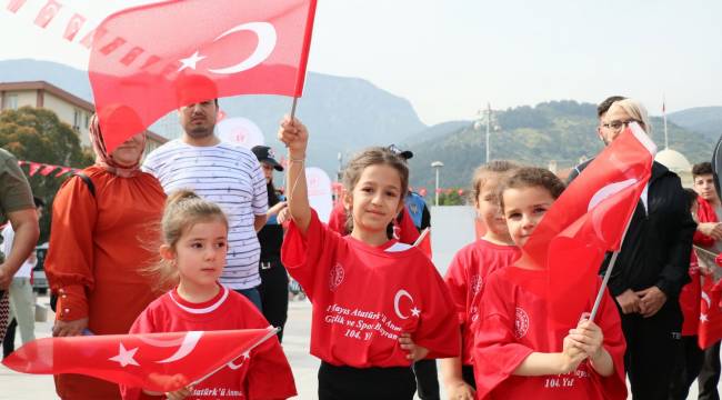 MANİSA'DA GENÇLİK HAFTASI ETKİNLİKLERİ BAŞLADI