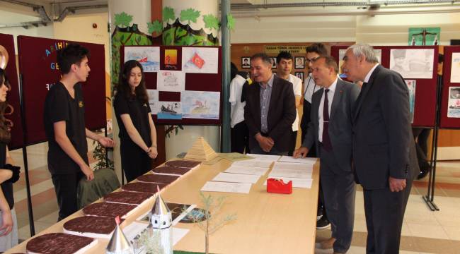 Manisa Hasan Türek Anadolu Lisesinden anlamlı sergi