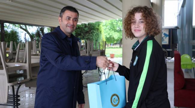 Şampiyon Voleybolcular Yemekte Ağırlandı