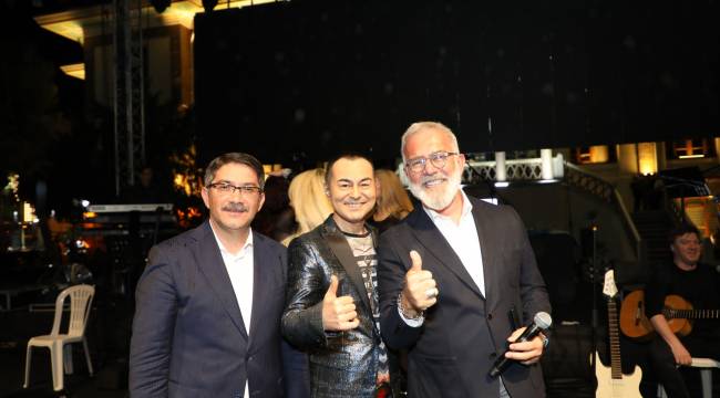 ŞEHZADELERDE SERDAR ORTAÇ RÜZGARI ESTİ