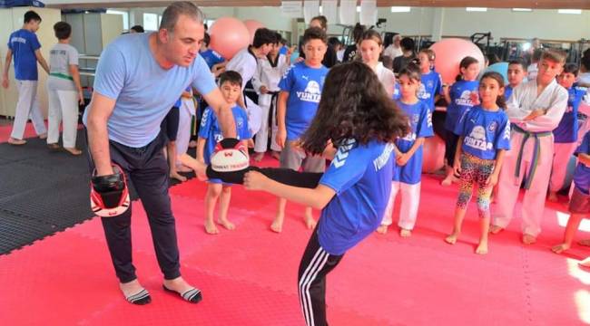 YUNUSEMRE'DE YAZ SPOR OKULU KAYITLARI BAŞLIYOR