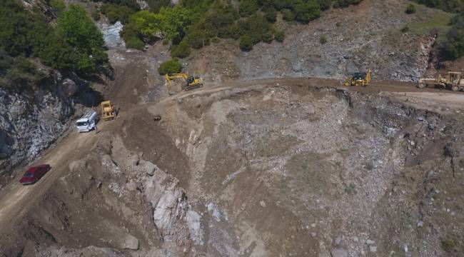 Sarıgöl’de Heyelanın Ardından Büyükşehir Teyakkuza Geçti