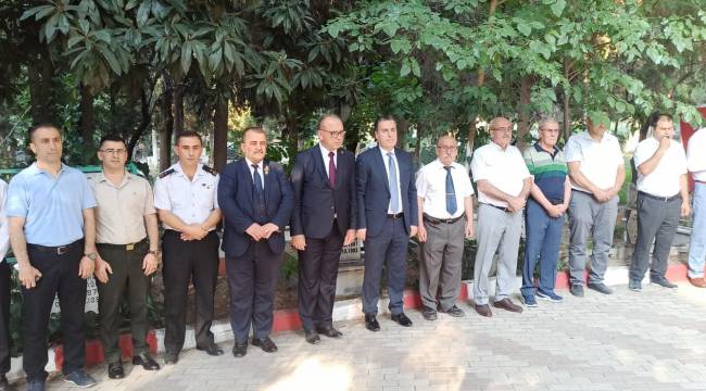 ŞEHİTLİKTE YAPILAN DUANIN ARDINDAN ŞEHİT AİLELERİ ile GAZİLERİMİZE KAYMAKAM KAPANKAYA'DAN BAYRAM ZİYARETİ