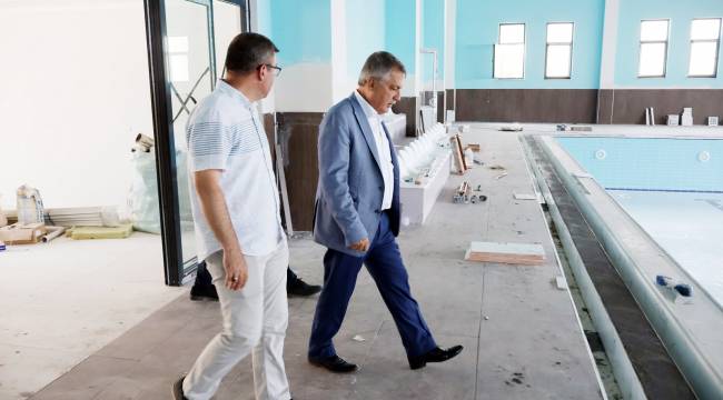 Ahmetli Yarı Olimpik Kapalı Yüzme Havuzu Açılışa Hazırlanıyor  