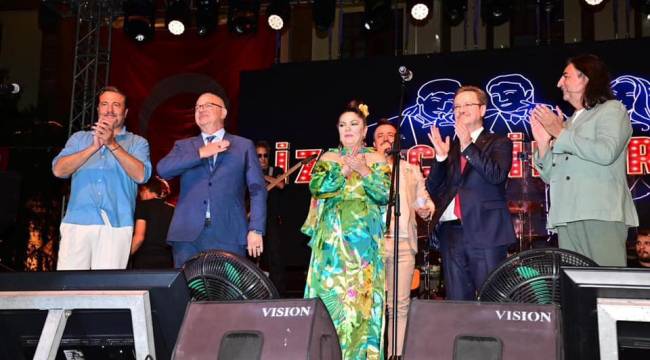 Cumhuriyet Meydanı’nda Nostalji Rüzgarı