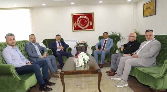KAYMAKAM ÇAYKARA'DAN ŞEHZADELER BELEDİYESİNE VEDA ZİYARETİ