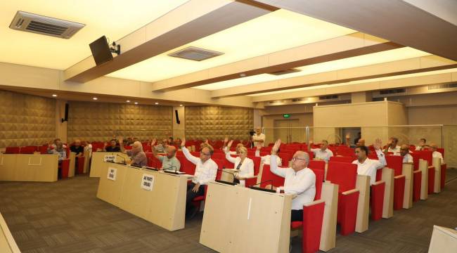 ŞEHZADELER BELEDİYESİ AĞUSTOS MECLİSİNİN İLK OTURUMUNU YAPTI