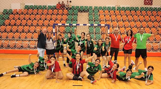 Turgutlu Belediyesi Hentbol Takımı Oyuncuları Manisa’ya Başarı Getirdi