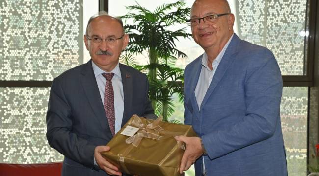 Vali Karadeniz'den Başkan Ergün'e Veda Ziyareti