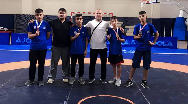 YUNUSEMRELİ GÜREŞÇİLER KÜTAHYA'DAN 4 MADALYA İLE DÖNDÜ