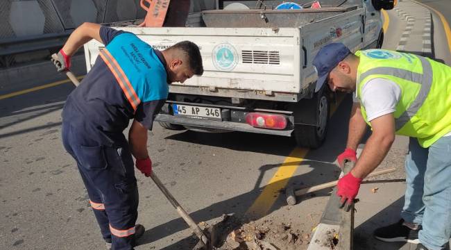 MASKİ’den Manisa Merkezde Yağmur Suyu Izgarası Temizliği