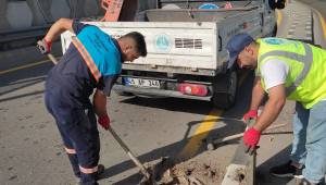 MASKİ’den Manisa Merkezde Yağmur Suyu Izgarası Temizliği