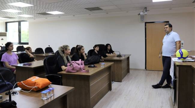 Turgutlu Belediyespor Kadın Voleybol Takımında 6 İmza