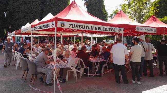 Turgutlu Dama Şampiyonası’na İkinci Gününde Yoğun İlgi