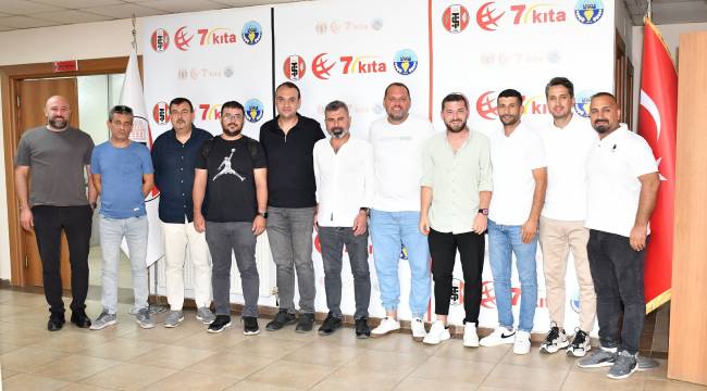 TURGUTLUSPOR YÖNETİMİ GAZETECİLERLE BİR ARAYA GELDİ