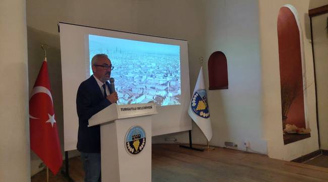 100'ÜNCÜ YILINDA TURGUTLU'DA CUMHURİYET KAZANIMLARI" KONFERANSI YAPILDI