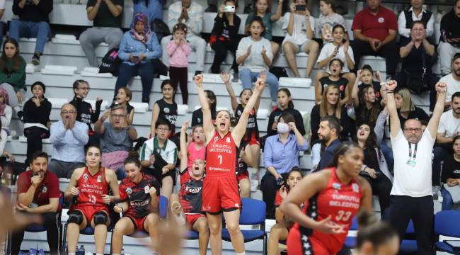 Potada Gülen Taraf Trippters.com Turgutlu Belediyesi Kadın Basketbol Oldu