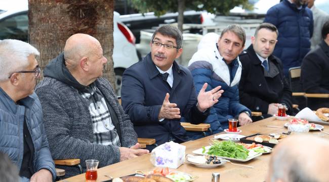 ÇİMENTEPE CADDESİ ESNAFLARINDAN BAŞKAN ÇELİK'E HİZMET TEŞEKKÜRÜ