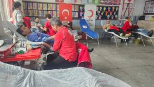 KAMİL SEMİZLER İLKOKULU KANIM SANA FEDA DEDİ