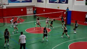 Karşıyaka Medicalpoint: 3 - Manisa Büyükşehir Belediyespor: 0