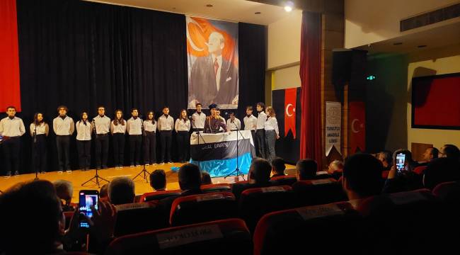 T.A.L. ÖĞRENCİLERİ 10 KASIM'DA ATATÜRK'Ü ANDI