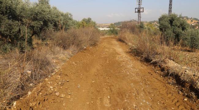 Turgutlu Belediyesi Bozulan Yolları Onarıyor