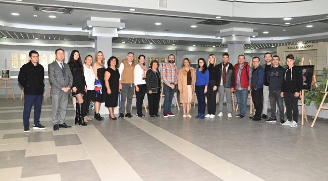 Yüzyıldan Yüzler ve Renkler Sergisi Açıldı