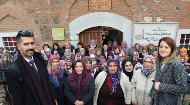 Ahmetlili Kadınlar Manisa'yı Gezdi