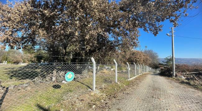 Akhisar’da 5 Mahallenin Mezarlığı Güvenli Hale Getirildi