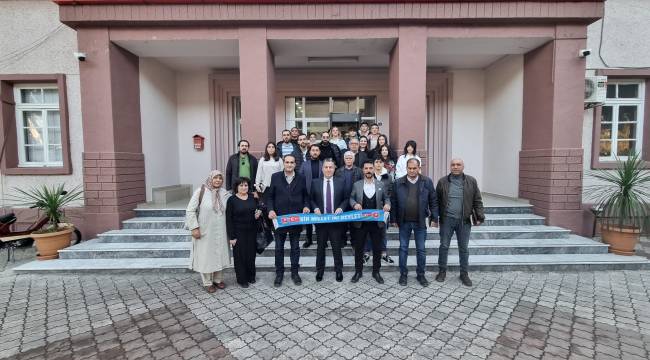 AZERBAYCAN’DAN GELEN KONUKLARDAN KAYMAKAMA ZİYARET