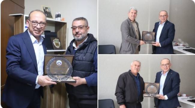 Başkan Çetin Akın’dan Eski Meclis Üyelerine Teşekkür Plaketi