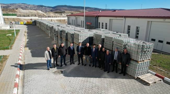 Demirci Açık Ceza İnfaz Kurumu’na Kilit Parke Desteği