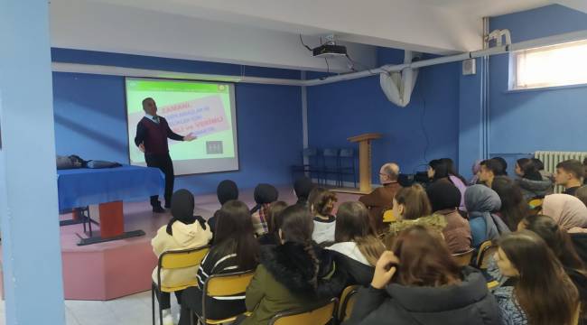 MABEM’den Öğrencilere ‘Verimli Ders Çalışma ve Zaman Yönetimi’ Semineri