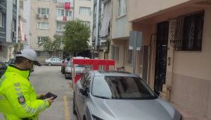 MANİSA’DA HATALI PARK YAPANLARA CEZA YAĞDI