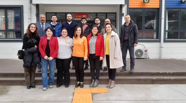 TEKNOLOJİ FAKÜLTESİ ÖĞRENCİLERİNİN ELLERİ KÖY OKULUNA DEĞDİ