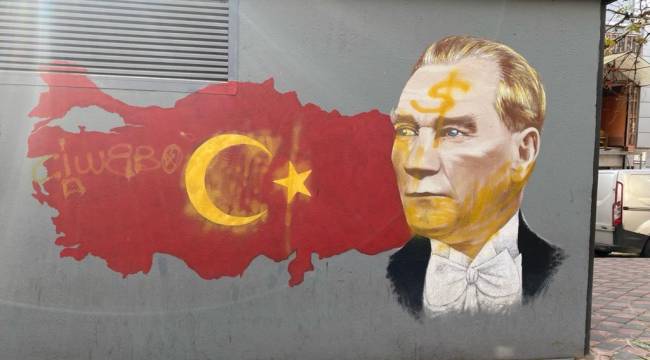 TURGUTLU’DA ATATÜRK RESMİ ve TÜRK BAYRAĞINA ÇİRKİN SALDIRI