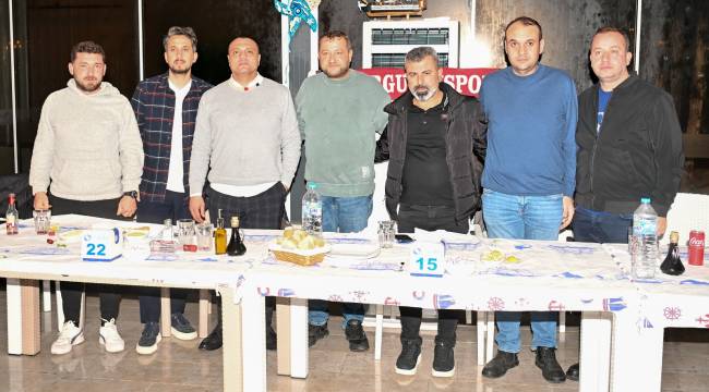 TURGUTLUSPOR YEMEKTE BİR ARAYA GELDİ